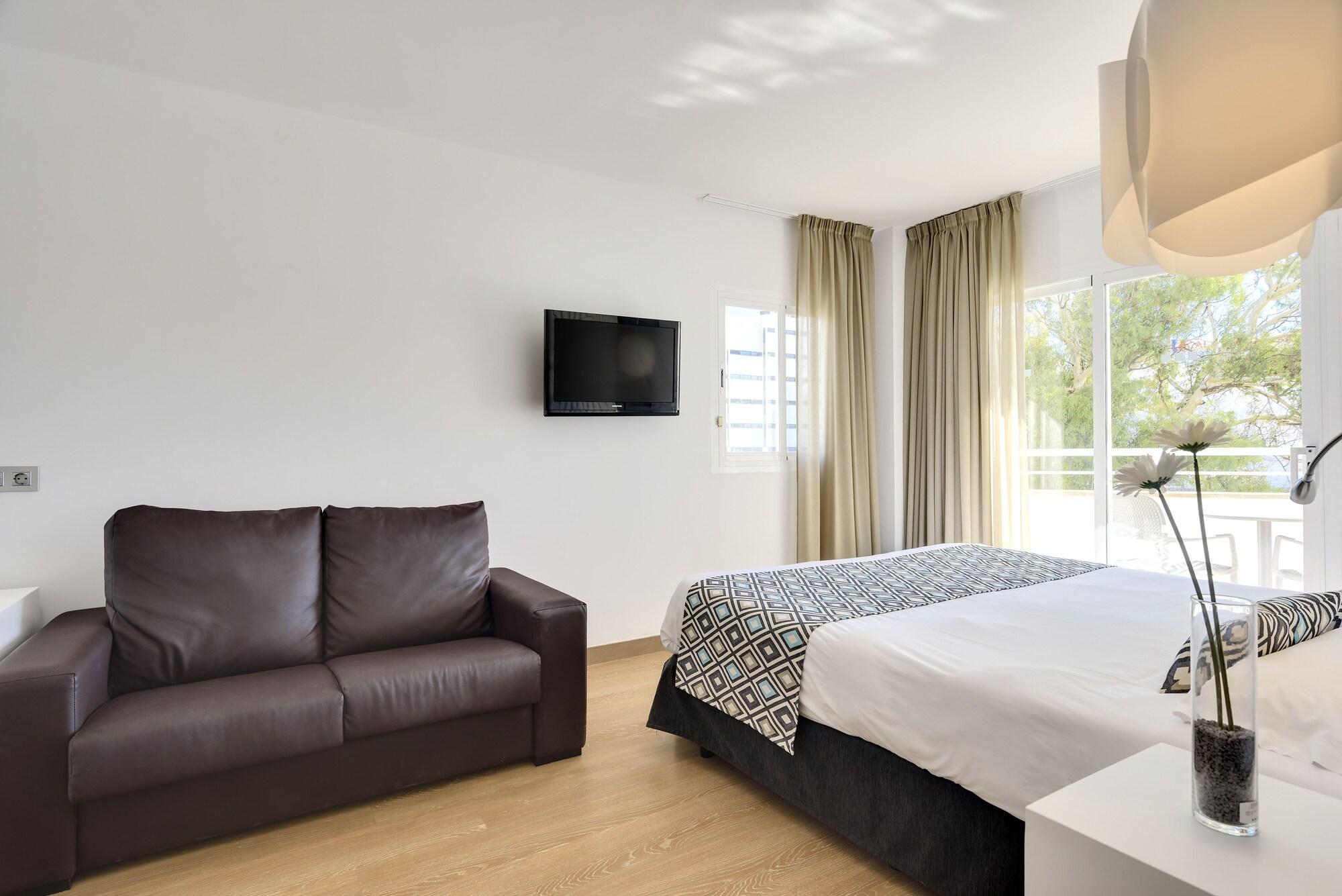 Cala Millor Garden Hotel - Adults Only Bagian luar foto