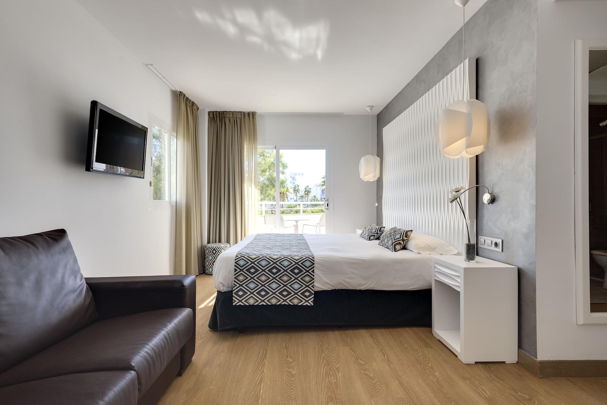 Cala Millor Garden Hotel - Adults Only Bagian luar foto