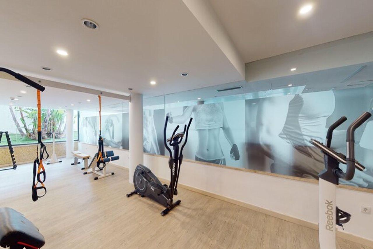 Cala Millor Garden Hotel - Adults Only Bagian luar foto