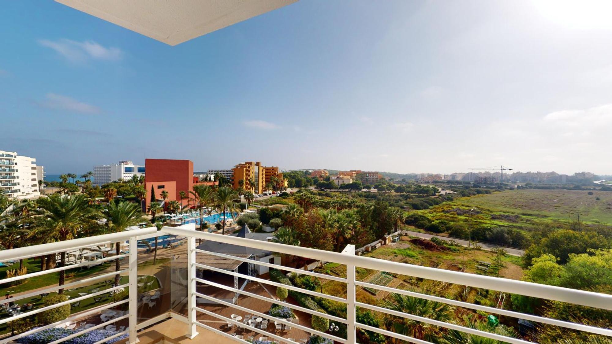 Cala Millor Garden Hotel - Adults Only Bagian luar foto