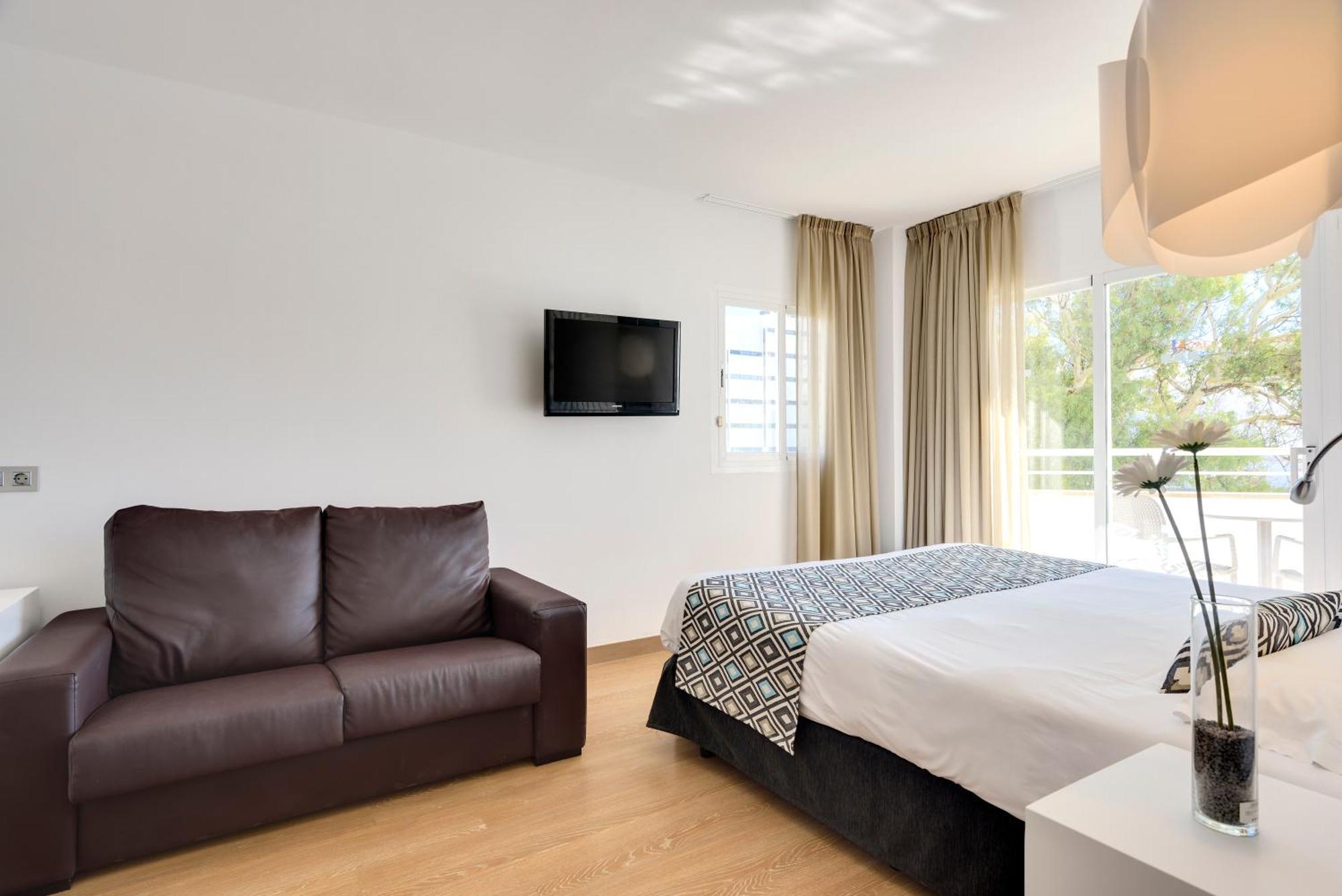 Cala Millor Garden Hotel - Adults Only Bagian luar foto