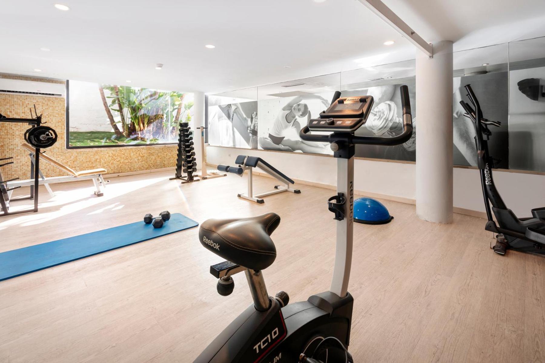 Cala Millor Garden Hotel - Adults Only Bagian luar foto