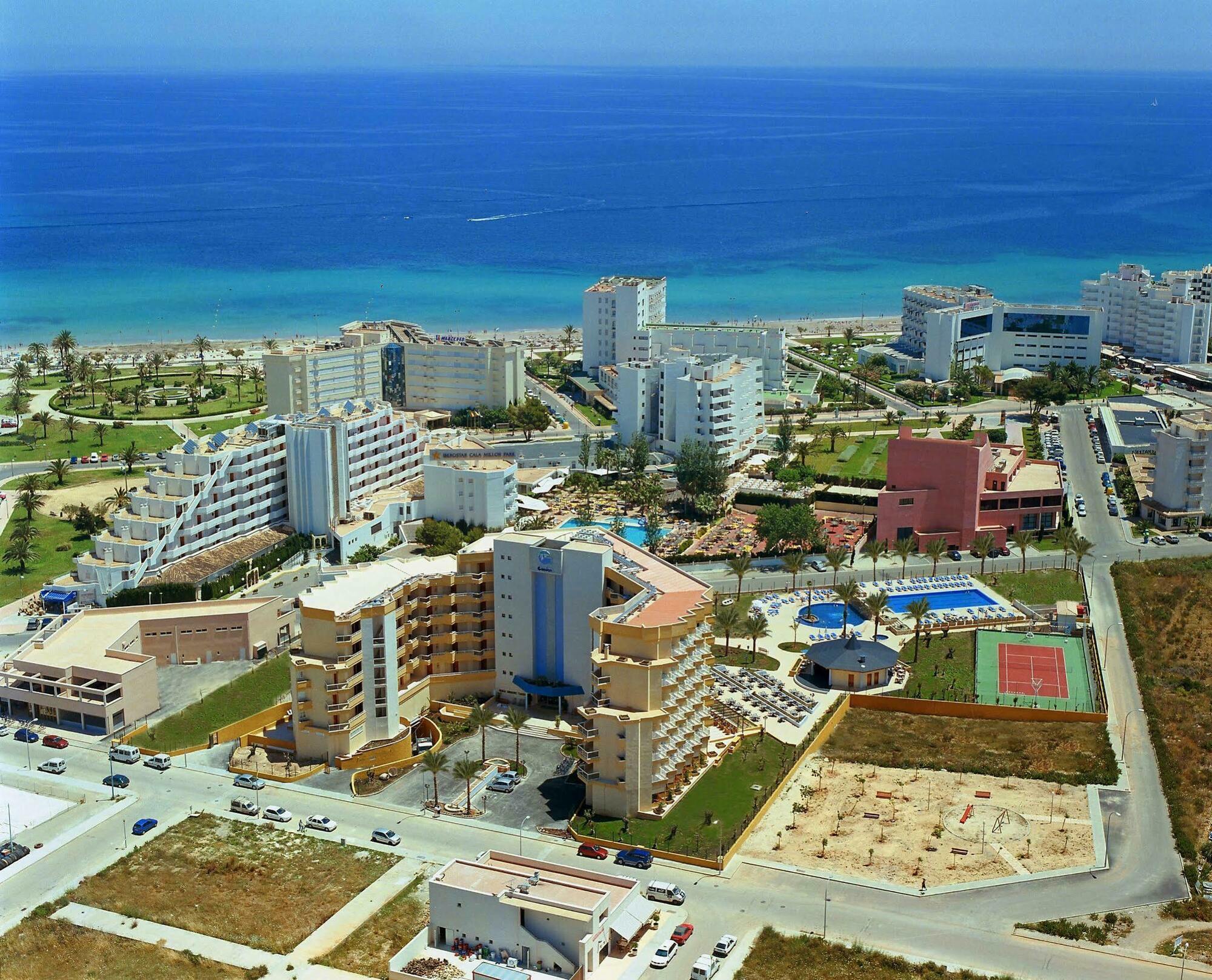Cala Millor Garden Hotel - Adults Only Bagian luar foto